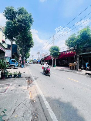 giảm sau 1 tỷ - nhà mặt tiền ngang 6.06m ngay kha vạn cân có thu nhập 50tr/tháng