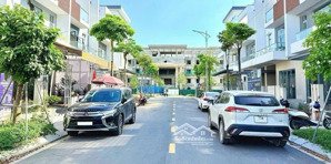 sở hữu nhà phố 3 tầng ngay trung tâm huế, giá chỉ 5.4 tỷ