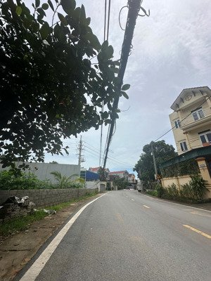 lô đất 230m ( mt= 10m ) - mặt đường mỹ trung - phù hợp tách thành 2 lô hoặc mua giữ tiền