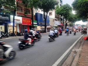 4 tầng 84m2 mặt tiền ông ích khiêm quận 11