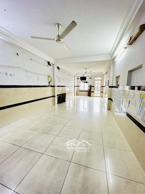 **bán nhà hxh bàu cát** phường 12, tân bình, 120m2 chỉ 11,x tỷ