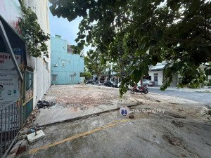 lô góc khúc hạo giao bùi huy bích- rộng 164,1m- ngang 8,3m, mt đường 10m5 khúc hạo.