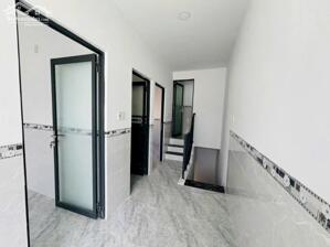 Nhà mới thiết kế hiện đại ngay trung tâm Nha Trang