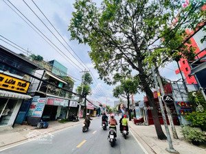 rẻ nhất kv - nhà 3 tầng mặt tiền đs .linh đông -dt : 82m2 - giá 7 tỷ hơn - ngang 4,7m nở hậu