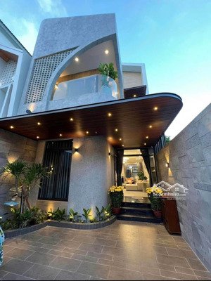 nhà ngay chợ cạnh vsip 3 tân uyên-sổ sẵn-chỉ 1tỷ980 full nội thất công chứng ngay