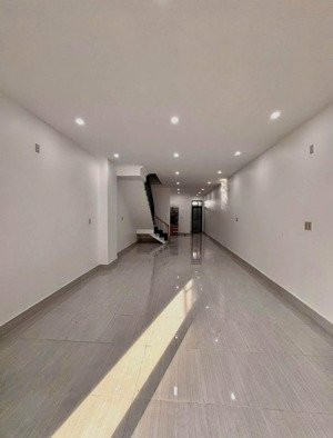 chính chủ cho thuê nhà mới khu đô thị tây bắc, rạch giá. diện tích 68m2, nhà 2 tầng. 5 triệu/tháng
