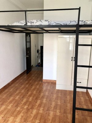 phòng trọ 25m2 nt cơ bản, bancon, gác lửng - cách bigc tô hiến thành, quận 10 5 phút