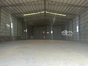 cho thuê kho xưởng tại quốc lộ 21 thị trấn xuân mai + dt đất 2000m² + dt nhà xưởng 1600m²
