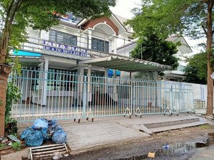 chủ cần bán biệt thự tân phong đối diện trung tâm thương mại vivo city diện tích 250m2. giá tốt