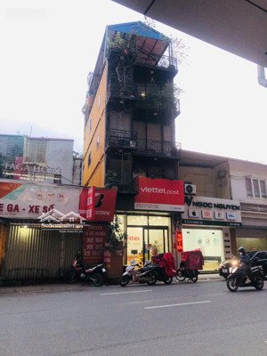 cho thuê tầng 3 trong nhà 5 tầng mặt phố hoàng cầu, vskk, 50m2, 12tr/tháng