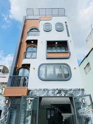 diện tích sàn 189.3m2, nhà đang xây 3 tầng - hẻm xe hơi - ngay đường số 7, linh trung giá chỉ 10 tỷ