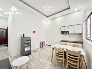 căn hộ 1 phòng ngủ bancong 50m2 - gần vòng xoay lý thái tổ, 3/2
