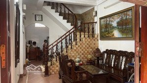 bán nhà ngã 5 hà trì ngõ thông oto đỗ gần full nội thất nhà dân xây kiên cố 52m2 giá chỉ 8.1 tỷ