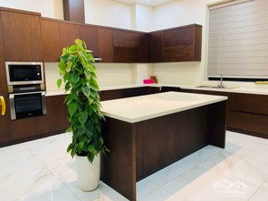 năng hải villas-cho thuê btsl nguyên căn vinhomes green bay, 4 tầng nổi, 1 tầng hầm. 