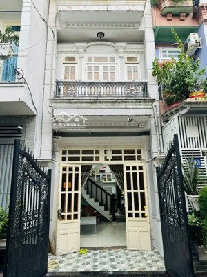 cho thuê nhà hxh 1358 quang trung - dt: 3,5x10m, trệt 2lầu: 3pn 3wc, sẵn nội thất