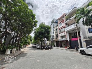 nhà khu compound 42 nguyễn minh hoàng - k300, nhà 4 tầng đẹp, 85m2, giá 22 tỷ thương lượng