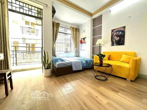 phòng máy giặt riêng ban công ngay thích quảng đức gần ngã tư phú nhuận vòng xoay gia định quận 1 3