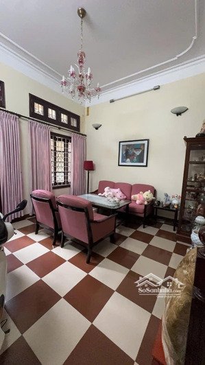 phân lô nguyễn văn huyên, ô tô đỗ cửa vào nhà, hai thoáng trước sau, sát phố chỉ 20 tỷ.
