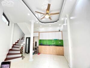 Bán nhà Tân Mai 5 tầng, nhỉnh 4 tỷ, ô tô đỗ