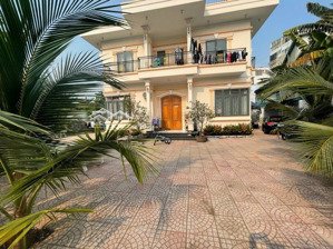 căn hộ thanh đa giá sinh viên siêu rộng bancol cửa sổ ở 4 người