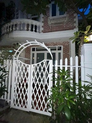 cho thuê nhà full nt khu glory village 1pn 12tr