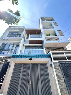 nhà mới 3 tầng tân phú có dòng tiền 180 triệu/ năm