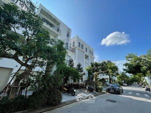 bán căn biệt thự 202m2 xây 4 tầng tại the manor central park nghiêm xuân yêm 69,5 tỷ sổ đỏ