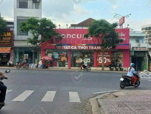 siêu phẩm đầu tư. bán nhà mt man thiện, khu phố ẩm thực. ngang 13x17m. giá 15 tỷ