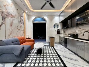 bán toà căn hộ 5 tầng mới xây full phòng vị trí vàng gần biển & pháo hoa lh 