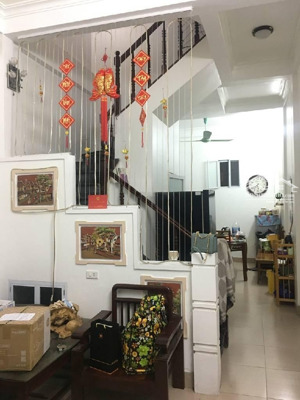 bán nhà xuân thuỷ, dt37m, phân lô báo chí, ô tô qua nhà, gần phố