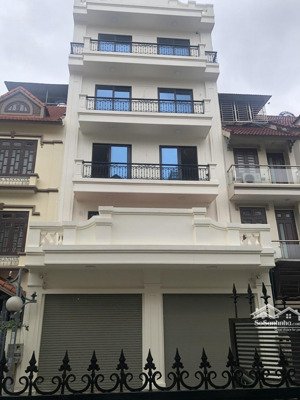 cho thuê nhà lk đại kim, phường đại kim. ô tô đỗ cửa. dt 80m, mt 7m 5 tầng thang máy. giá 35tr