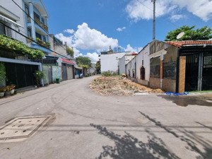 đất an phú đông góc 2mt nhựa thông oto, 54m2 thổ cư cách ngã tư vườn lài 800m.