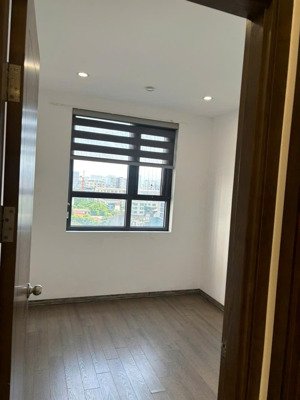 vào luôn ch flc 18 phạm hùng gần bến xe mỹ đình 50m2 2pn đồ cơ bản nhà mới giá 10,5tr 