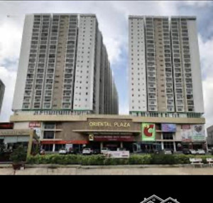 chính chủ cần bán căn 2 phòng ngủ 2 toilet a3-04 căn hộ oriental plaza 82m2 view mặt tiền âu cơ