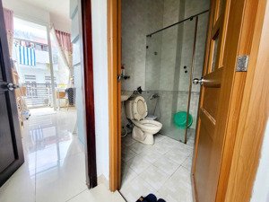 phòng duplex/ 1pn tách bếp, ban công huỳnh văn bánh phú nhuận. giáp q1