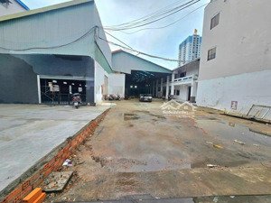 kho cực hiếm 2.500m2 trần xuân soạn trung tâm quận 7