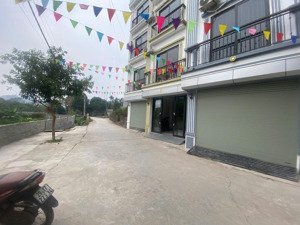 cần bán nhanh căn nhà phụng châu, đường vào nhà ô tô tránh, dt32m2, 4 tầng. giá chỉ 2.9 tỷ