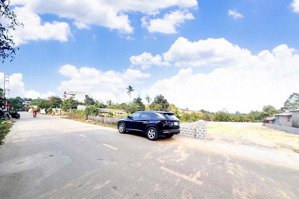 bán lô đất trục chính kinh doanh đường liên xã vị trí trung tâm hành chính mới gần khu cnc hòa lạc