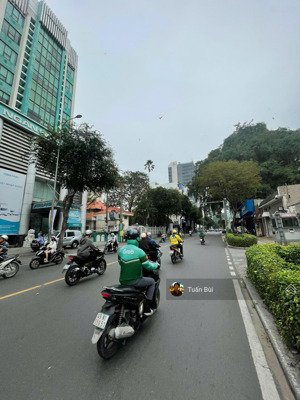 nhà mặt tiền phường sài gòn đường lớn đối diện somerset hcm giá chỉ hơn 50 tỷ