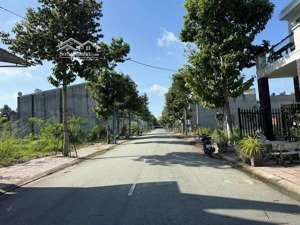 cần bán lô đất 150m2, full tc, mtđ nhựa 5m, cách ql13 400m, xây dựng to do, giá mềm đầu tư, shr