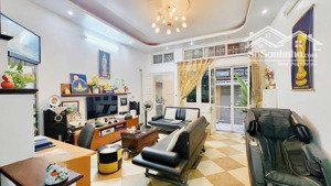 cho thuê nhà ngõ 136 chùa láng 90m x 4t giá 18tr.th