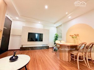 ( giá thật ) chính chủ bán căn 68m2 2pn+2wc full nội thất đẹp giá 5.5 tỷ cc vinapharm