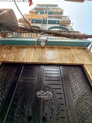 tòa ccmn giáp bát 14 phòng khép kín doanh thu 800tr/năm sát phố giải phóng .17.2 tỷ