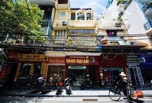 bán nhà mặt phố hàng bạc, 60 tỷ, 80m2 x 3 tầng, mặt tiền 2.61m đẹp