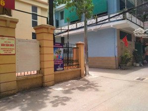 bán nhà ngõ 159 phùng khoang dt 40m2, 4 tầng, giá 8 tỷ cách ô tô 10m