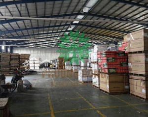 chúng tôi cần cho thuê kho diện tích 800m2 vinh tân tp vinh xe container lùi vào trong kho