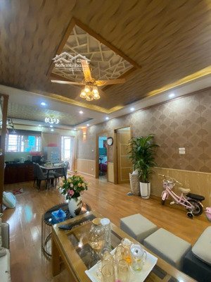 bán nhà căn góc 3 mặt thoáng 4.75 tỷ (có thương lượng nhẹ với khách thiện chí).