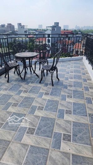 50m gần 7 tỷ lô góc ô tô thang máy full nội thất trung tâm thạch bàn nhà mới keng