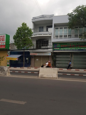 chính chủ cho thuê nhà phố mặt tiền đường lê hồng phong