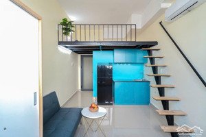 duplex cửa sổ lớn, sát chợ lý phục man, full nội thất thang máy q7